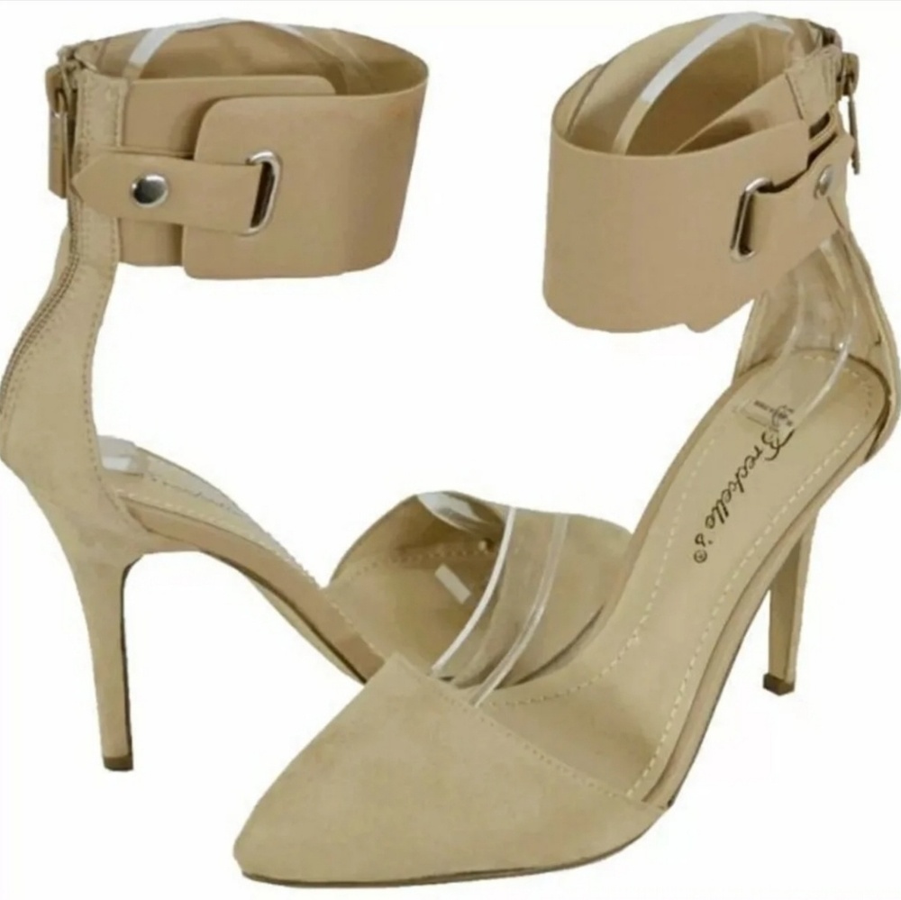 Breckelles Ankle Strap Suade Heels 10